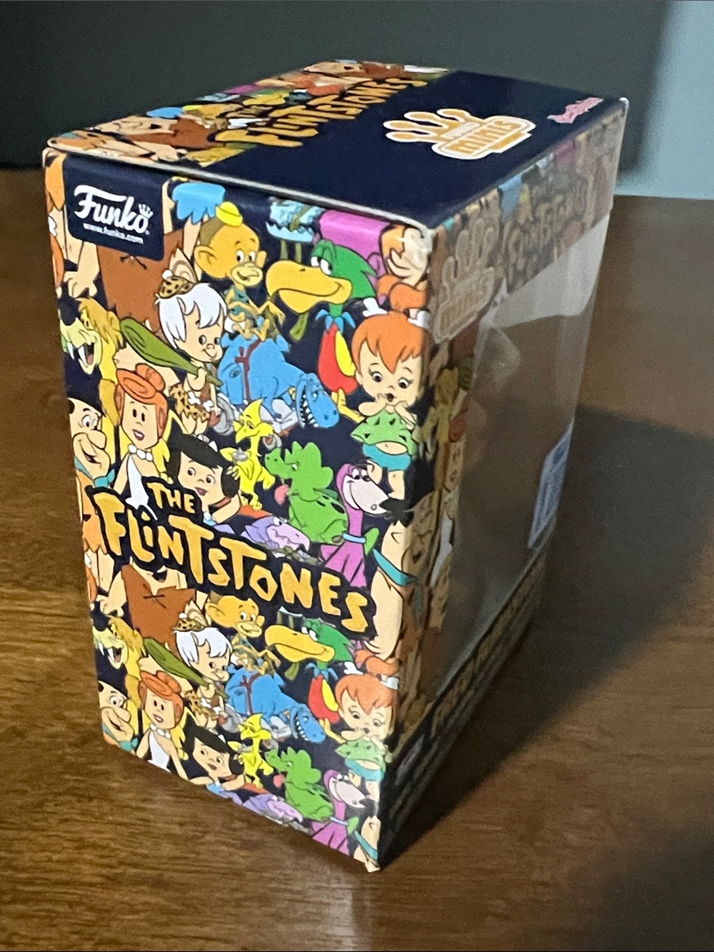 Fred Flintstone Funko Vinyl Figure - Picture 4 of 6